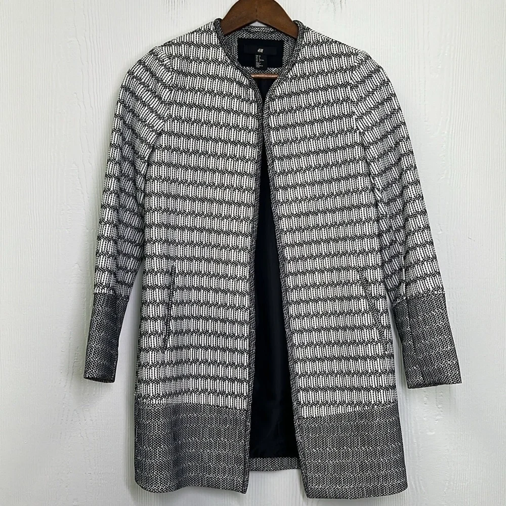 H&M - Black And White Tweed Open Front Pocket Long Sleeve Lined Long Jacket SZ 2